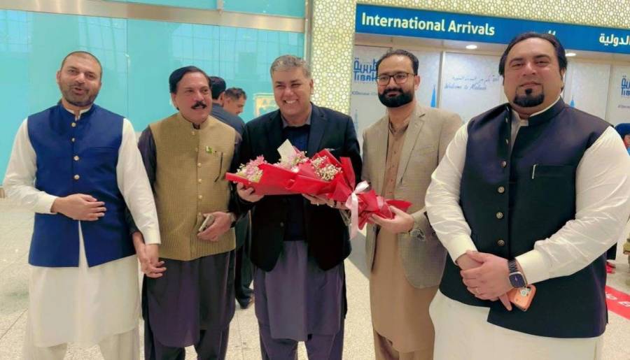 چوہدری طارق سبحانی عمرہ کی سعادت کے لیے سعودی عرب پہنچ گئے