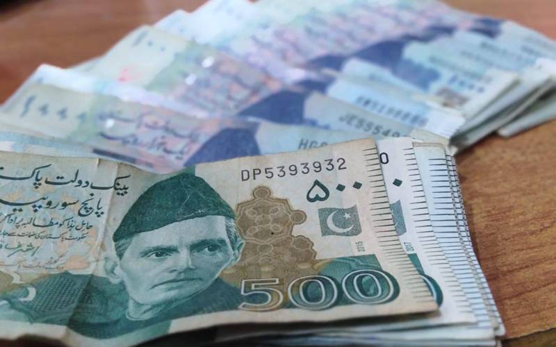 بڑے سرکاری اداروں کا خسارہ 300 فیصد بڑھ گیا