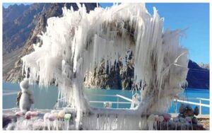 ملک میں سردی کی شدید لہر جاری، ہنزہ میں پارہ منفی 20 ڈگری ریکارڈ