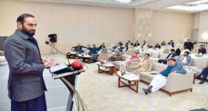 182 ممالک پنجاب سے چھوٹے ہیں، ہم بچوں کوصحیح خوراک بھی نہیں دے پارہے ، چھوٹے صوبے بنانے کے سوا مسائل کا کوئی حل نہیں :میاں عامر محمود