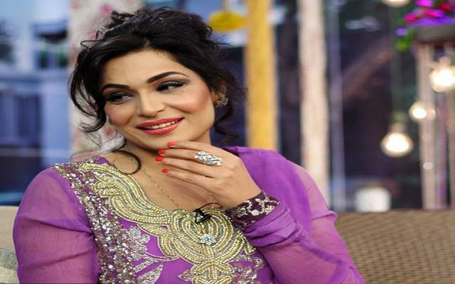 پاکستانی فلم اسٹار میرا سیڑھیوں سے گر کر زخمی