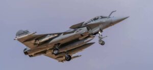 بھارت 114 رافیل طیارے خریدنے کے قریب پہنچ گیا