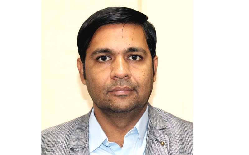 پارلیمانی سیکریٹری سنجےکمار پنجوانی کو ڈاکوؤں نے لوٹ لیا