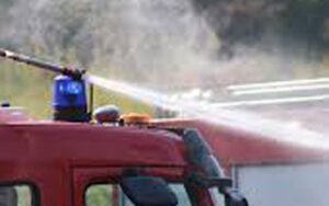 کراچی: گل پلازہ میں آتشزدگی کے بعد متعدد افراد تاحال لاپتا، اہل خانہ پریشان