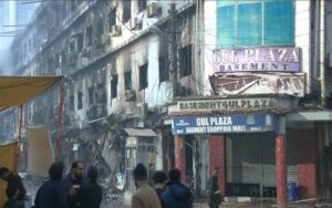 گل پلازا میں آگ کس دکان میں لگی؟ فائر بریگیڈ حکام نے بتا دیا