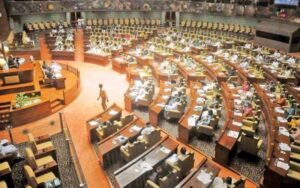 ایم کیو ایم کا سندھ اسمبلی میں سانحہ گل پلازہ پر سندھ حکومت کی نااہلی پر احتجاج، ایوان سے واک آؤٹ کردیا