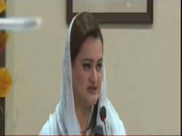 بیٹی مریم اورنگزیب نے کوئی سرجری نہیں کرائی، دو تین ماہ سے سخت ڈائٹ پر ہے، والدہ طاہرہ اورنگزیب