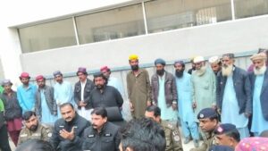 راجن پور پولیس کے کچہ آپریشن کے دوران مزید انتہائی مطلوب 18 ڈاکوؤں نے سرنڈر کر دیا