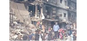 گل پلازہ آتشزدگی، 26 لاشیں نکال لی گئیں، لاپتا افراد کی تعداد 81 سے تجاوز