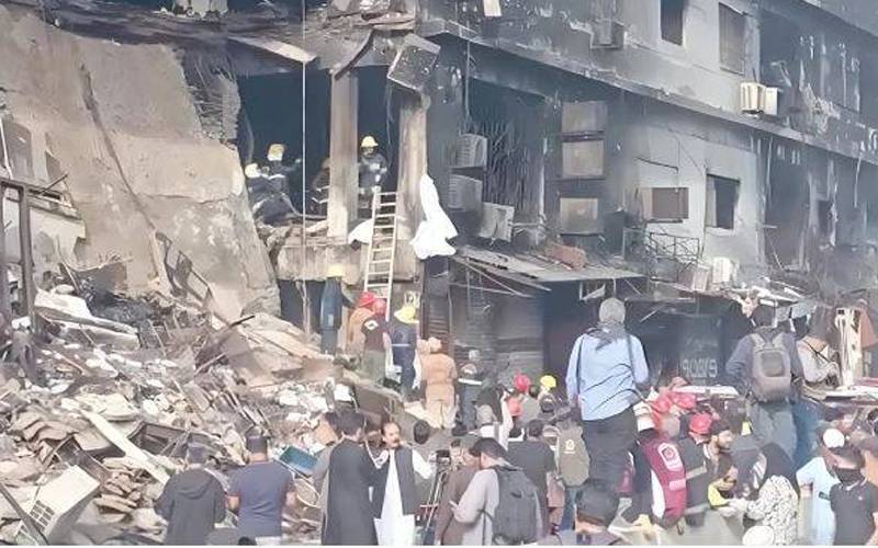 سانحہ گل پلازہ: مزید 3 لاشوں کی شناخت کرلی گئی، جاں بحق افراد کی تعداد 28 ہوگئی