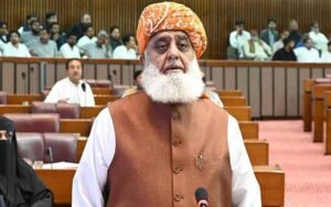 قانون کی خلاف ورزی کروں گا، 10 سال کے جوانوں کی شادی کرواؤں گا، مولانا فضل الرحمان