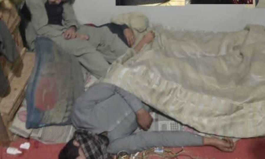 مانسہرہ میں رہائشی پلازہ سے 3 نوجوانوں کی لاشیں برآمد