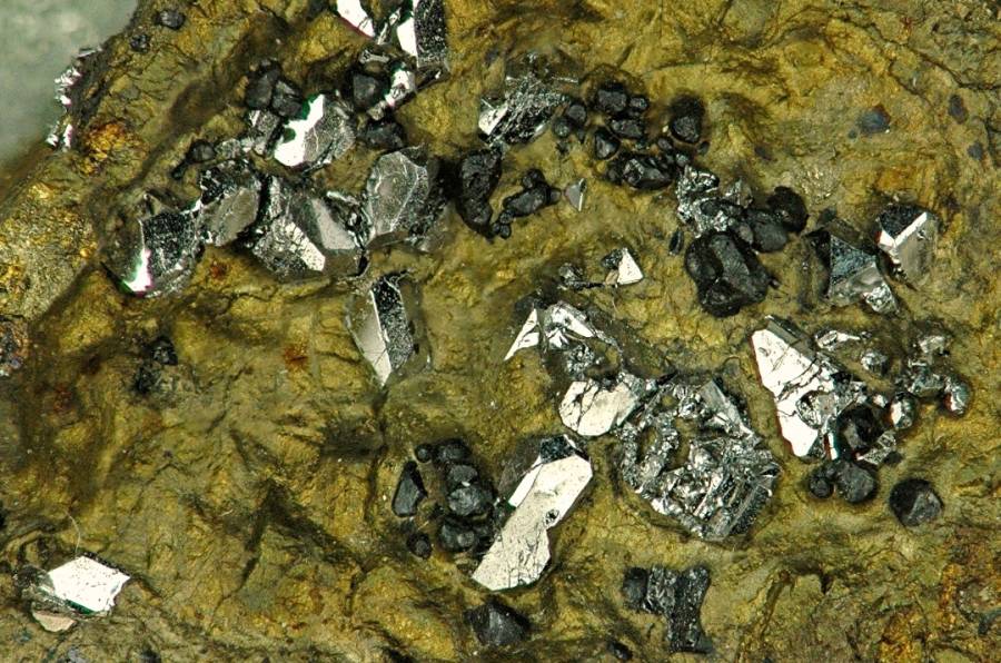 ہمارے پاس 2.5 ٹریلین ڈالر کے معدنی ذخائر ہیں، سعودی عرب