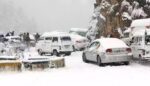 مری میں برفباری کا سلسلہ تھم گیا، جلد راستے کھلنے کا امکان