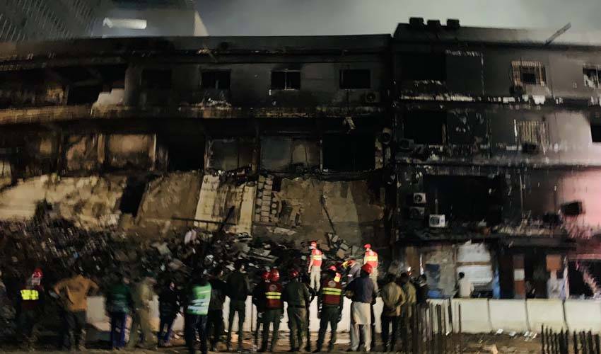 گل پلازہ کے ملبے سے ڈیڑھ کلو سونا برآمد، مالیت 6 کروڑ روپے سے زائد