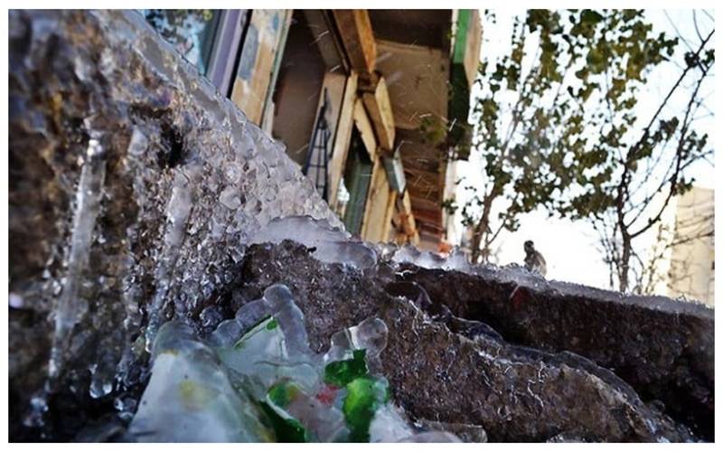 کوئٹہ میں خون جماتی سردی سے سڑکوں پرکھڑا پانی جم گیا