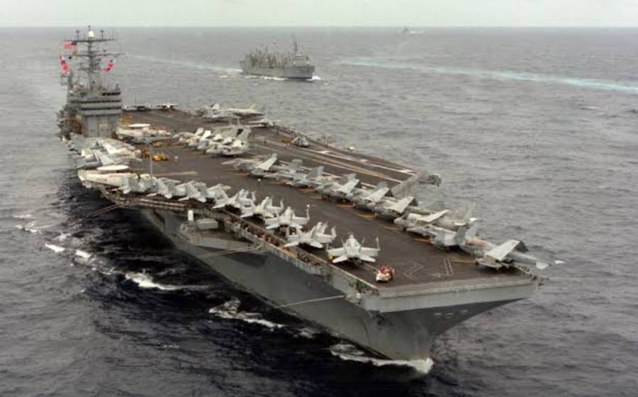 ایران کے ساتھ کشیدگی کے دوران امریکی طیارہ بردار جہاز مشرقِ وسطیٰ پہنچ گیا