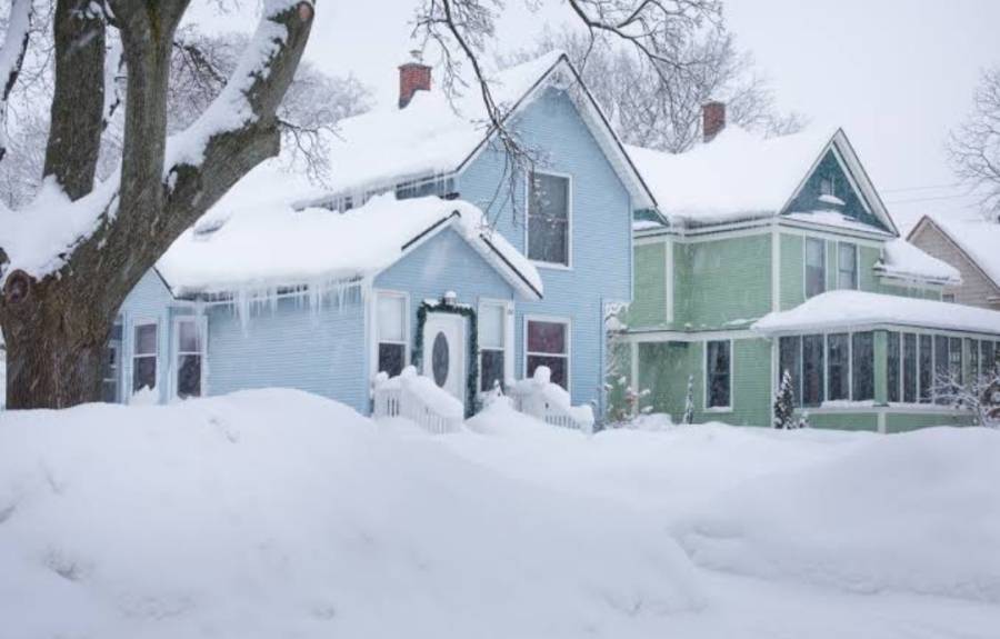 امریکا میں برفانی طوفان سے نظام زندگی درہم برہم، ہزاروں پروازیں منسوخ، 10 افراد ہلاک