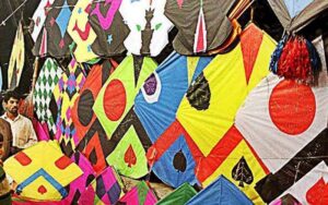 بسنت کی آمد، پتنگ سازوں کے لیے آرڈر پورے کرنا مشکل، کائٹ ایسوسی ایشنز نے ملک کے دیگر حصوں سے بھی پتنگیں منگوانے کی اجازت مانگ لی