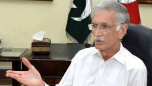 سابق وزیرِ اعلیٰ کے پی پرویز خٹک ٹریفک حادثے میں زخمی