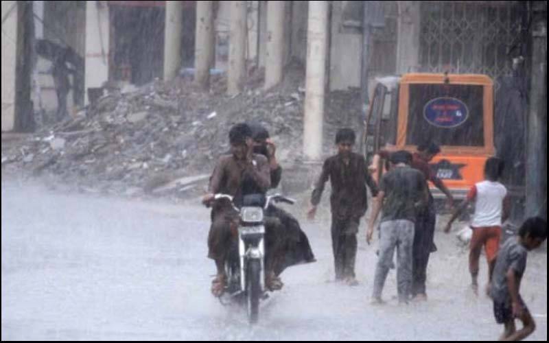 پنجاب بھر میں بارش برسانے والا نیا موسمی سسٹم آج رات پاکستان میں داخل ہو جائے گا :محکمہ موسمیات