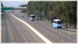 جس مسافر بس میں ڈیش کیم نہیں ہوگا وہ بس روڈ پر نہیں آئے گی، ہر بس میں 2 ڈرائیوروں کا ہونا لازمی ہوگا، موٹروے پولیس