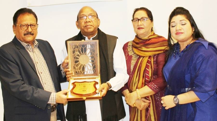 پاکستان کرسچین الائنس کی طرف سے صحافیوں کے اعزاز میں تقریب، ذمہ دارانہ صحافت پر طاہر منیر طاہر سمیت چند صحافیوں کو اعزازی شیلڈز دی گئیں۔