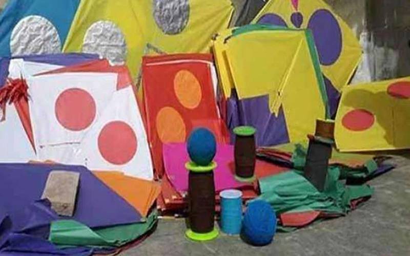 شہریوں سے پتنگیں اور رشوت لینے والے پولیس اہلکاروں کے خلاف مقدمہ درج