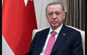 امریکا اور ایران میں بڑھتی ہوئی کشیدگی کو ایک نئی جنگ میں تبدیل ہونے سے روکنے کیلئے بھرپور کوششیں کر رہے ہیں، ترک صدر