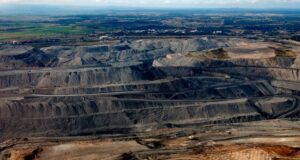 بھارت میں غیر قانونی کوئلے کی کان میں دھماکہ، 18 افراد ہلاک