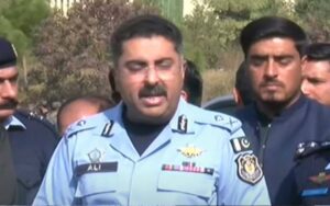 امام بارگاہ دھماکے میں آئی جی اسلام آباد کا کزن بھی شہید، والدین کا اکلوتا بیٹا تھا