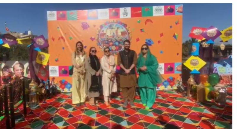 لاہور میں بسنت کا دوسرا روز ...غیر ملکی شہریوں کی بڑی تعداد اندرون شہر پتنگ بازی کرنے پہنچ گئی