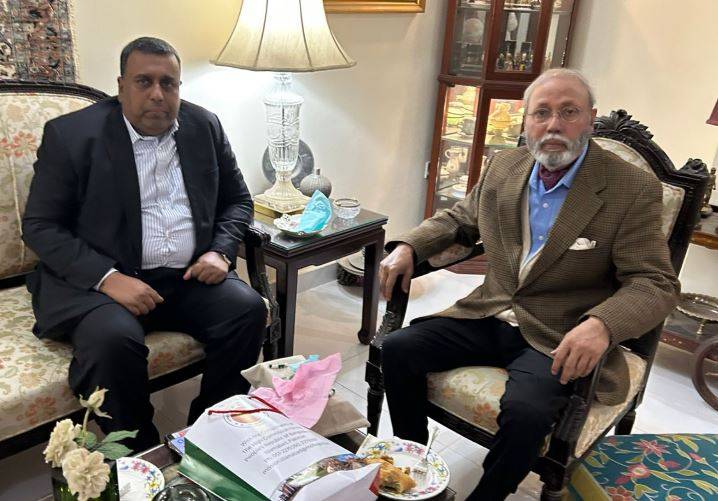 بنگلہ دیش کے ہائی کمشنر محمد اقبال حسین خان کی سابق پاکستانی سفیر برہان الاسلام سے ملاقات