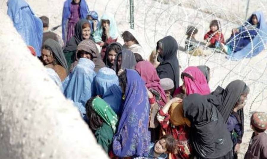 پاکستان میں موجود امریکا منتقلی کے منتظر ہزاروں افغان شہریوں کو واپس افغانستان بھیجنے کا فیصلہ