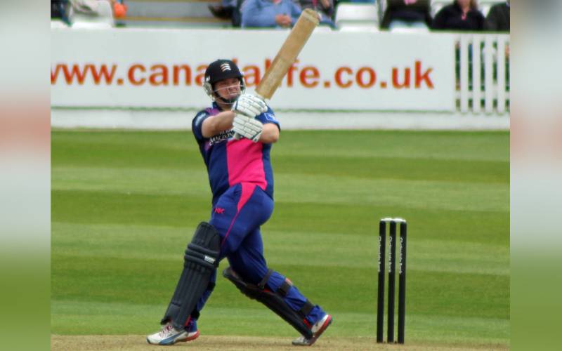 آئر لینڈ ٹیم کے کپتان پال سٹرلنگ انجری کے باعث ٹی ٹوئنٹی ورلڈ کپ سے باہر، سیم ٹاپنگ سکواڈ میں شامل