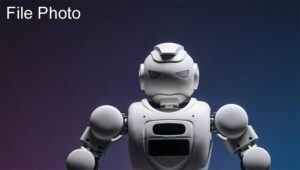 چینی ساختہ روبوٹ کو اپنا روبوٹ قرار دینے والی بھارتی یونیورسٹی کو ’انڈیااے آئی امپیکٹ سمٹ‘ سے نکال دیا گیا