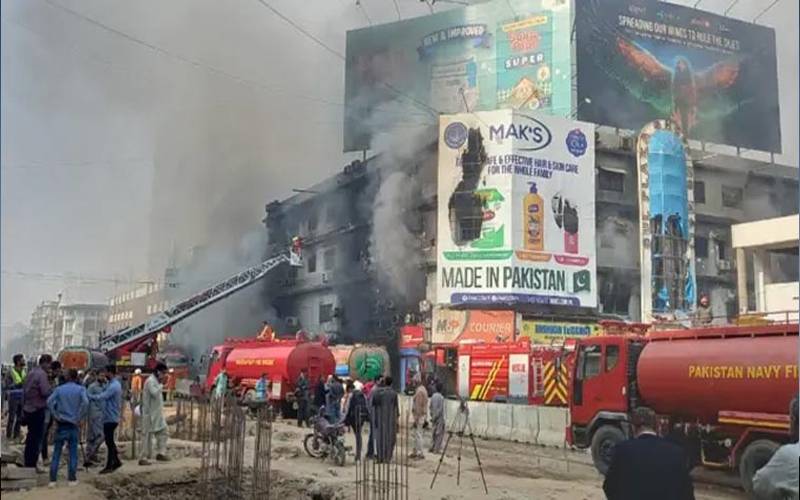 سانحہ گل پلازہ: جوڈیشل کمیشن نے مزید لوگوں کے بیانات قلمبند کر لئے