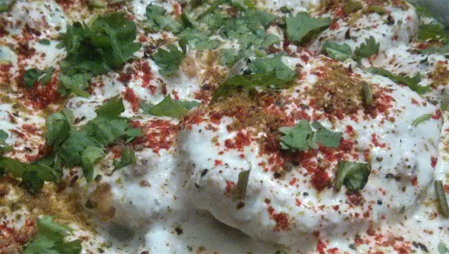 گھر پر دہی بھلے بنانے کی آسان ترکیب