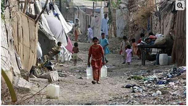 آئی ایم ایف کے جائزہ مشن کی آمد سے قبل بڑا انکشاف، پاکستان میں غربت بڑھ کر 28.8 فیصد ہو گئی