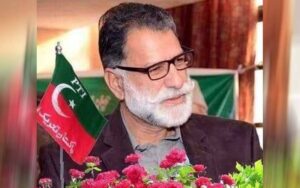 عورتوں کو سڑکوں پر رسوا کرنا طاقت نہیں بلکہ بے شرمی اور بے غیرتی ہے، سردار عبدالقیوم نیازی