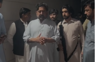 تحریک انصاف کے رکن خیبرپختونخوا اسمبلی فضل الٰہی کے گھر پر ہینڈ گرنیڈ حملہ