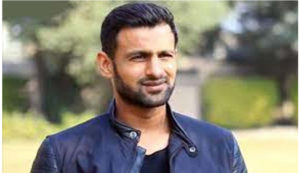 پہلی شادی کے ختم ہونے کے بعد دوسری شادی کی، شعیب ملک نے ذاتی زندگی پر بات کرنے والوں کے خلاف قانونی کارروائی کرنے کا اعلان کردیا