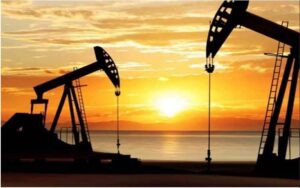 مشرق وسطی میں کشیدگی، عالمی منڈی میں خام تیل کی قیمت بڑھ گئی