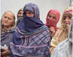 امدادی سکیموں کے نام پر سادہ لوح افراد سے رقم بٹورنے والا فراڈ گروہ رنگے ہاتھوں پکڑا گیا