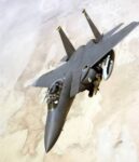 کویت میں امریکہ کے تین ایف 15 طیارے گر گئے ہیں، یہ ممکنہ طور پر فرینڈلی فائر کا نشانہ بنے، سینٹ کام