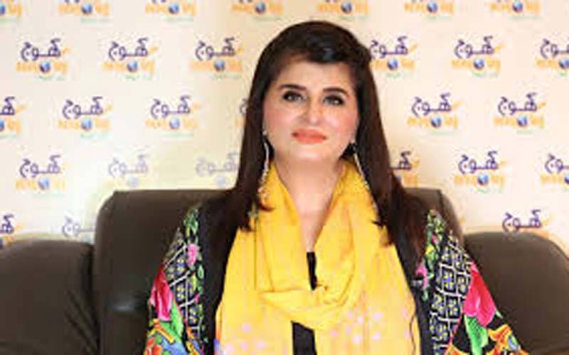 ماہر علم نجوم سامعہ خان کا عالمی جنگ 2026 میں شروع ہونے کی پیشگوئی کا 4 سال پرانا کلپ سوشل میڈیا پر وائرل