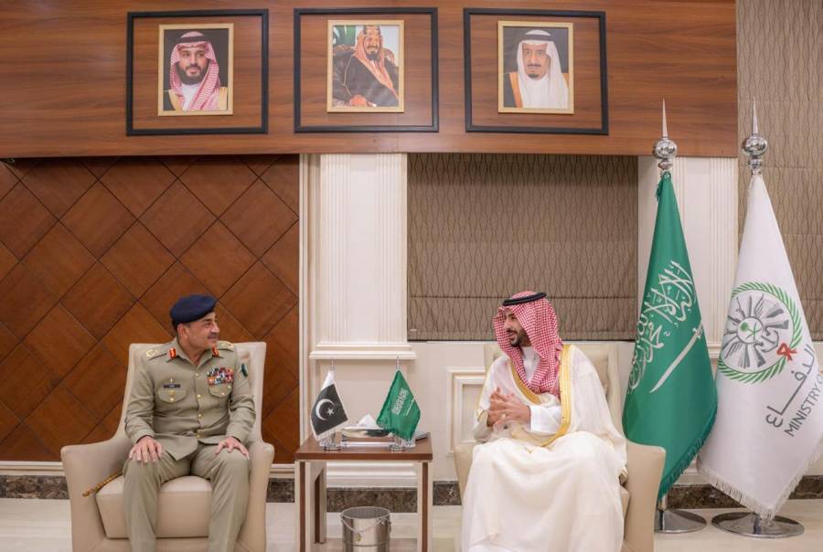 فیلڈ مارشل عاصم منیر اور سعودی وزیرِ دفاع شہزادہ خالد بن سلمان کی ملاقات، خطے کی صورتحال پر تبادلہ خیال
