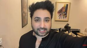 ویڈیو: بیوروکریسی کو پٹرول مفت، عوام کو ۳۲۱ روپے، پٹرول و ڈیزل کی خریداری پرانی قیمت پر، فروخت نئی قیمت پر۔۔۔