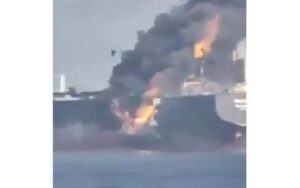 خلیج میں ایک تیل بردار جہاز کو نشانہ بنایا ہے: پاسداران انقلاب