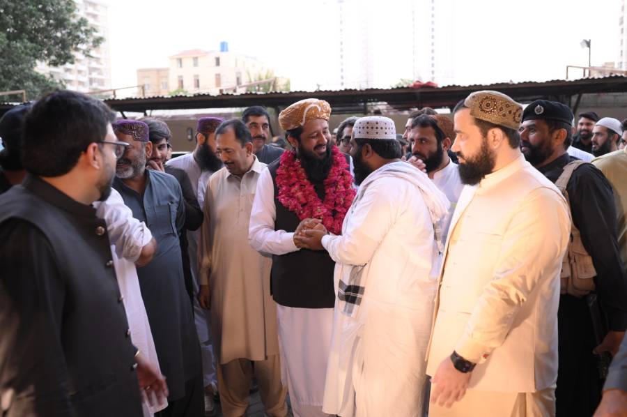 جے یو آئی کے رہنما اکشے کمار بترا کی جانب سے افطار پارٹی کا اہتمام، مولانا راشد محمود سومرو اور عبید الرحمن کی شرکت